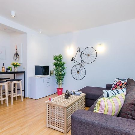Private Garden Apartment 두브로브니크 외부 사진